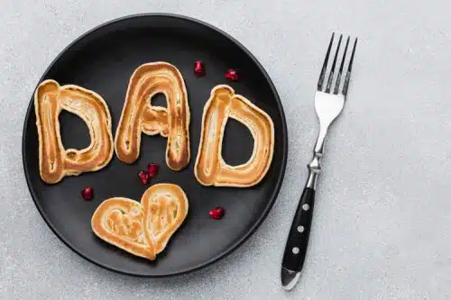 Teller mit DAD aus Teig für Vatertag